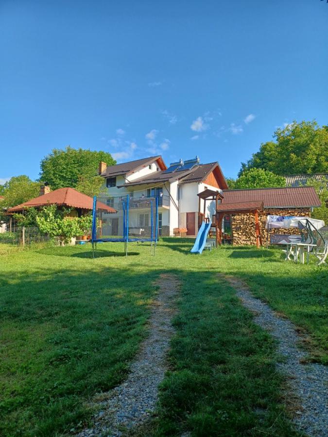 Casa Mariana - Comuna Arefu, Transfagarasan Căpăţîneni-Ungureni Esterno foto
